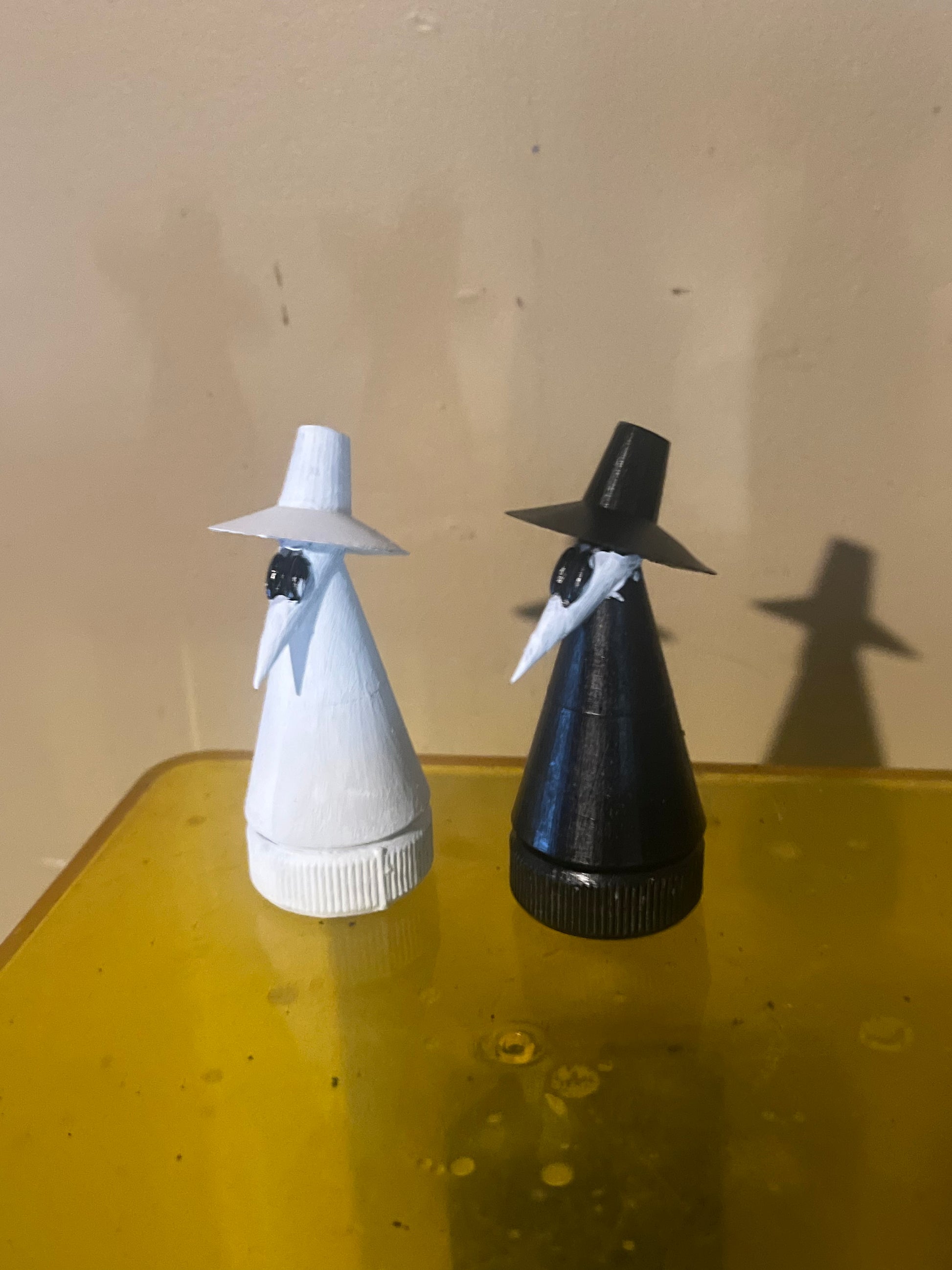 Spy vs Spy Salt and Pepper Shakers